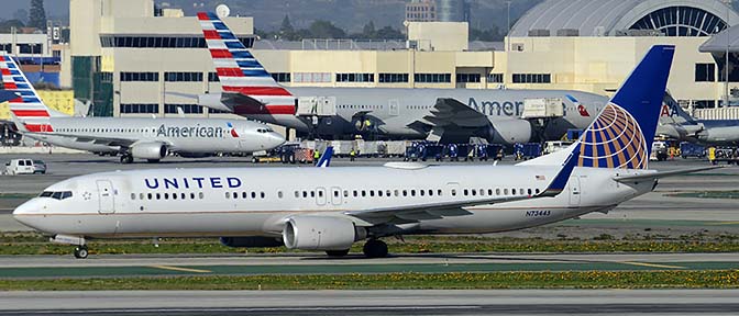 United Boeing 737-924ER N73445, Los Angeles international Airport, January 19, 2015